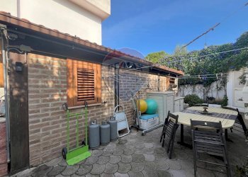 giardino esterno - Appartamento Contrada Petto
 
22, Vieste - foto 18