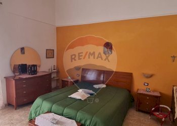 camera da letto - Quadrilocale Via Vivaldi
 
10, Vieste - foto 9