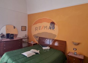 camera da letto - Quadrilocale Via Vivaldi
 
10, Vieste - foto 10