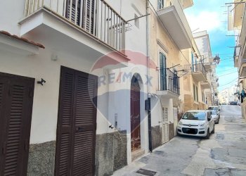 esterno - Quadrilocale Via Vivaldi
 
10, Vieste - foto 24