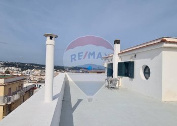 terrazzo - Bilocale Via Raffaele Zaffarano
 
5, Vieste - foto 20