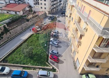 vista dal terrazzo - Bilocale Via Raffaele Zaffarano
 
5, Vieste - foto 30