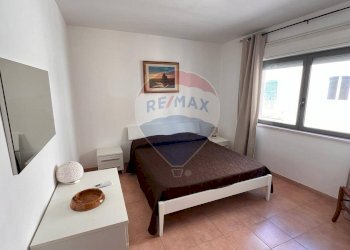 camera da letto - Trilocale Viale Marinai d'Italia
 
SNC, Vieste - foto 8