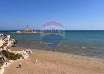 vista mare - Trilocale Viale Marinai d'Italia
 
SNC, Vieste - foto 19