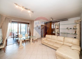 Sala da pranzo - Trilocale Via Pupinia
 
41, Roma - foto 12