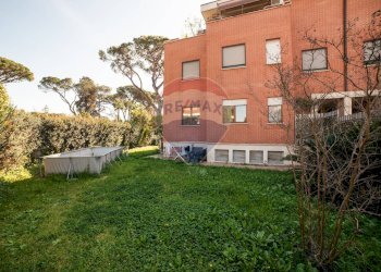 Edificio all\'aperto - Trilocale Via Pupinia
 
41, Roma - foto 17