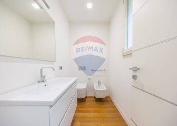 Bagno - Villa via di torre gaia
 
37/A, Roma - foto 8