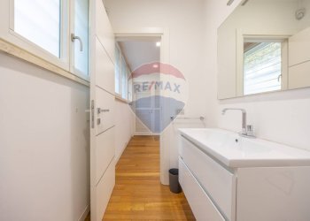 Bagno - Villa via di torre gaia
 
37/A, Roma - foto 9