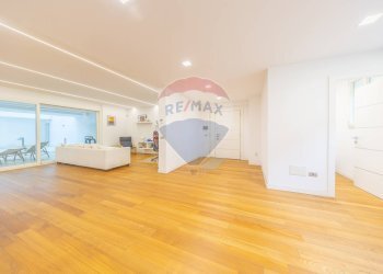 Soggiorno - Villa via di torre gaia
 
37/A, Roma - foto 11