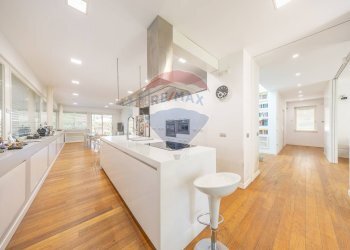 Cucina - Villa via di torre gaia
 
37/A, Roma - foto 4
