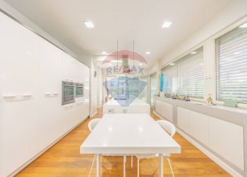 Cucina - Villa via di torre gaia
 
37/A, Roma - foto 3