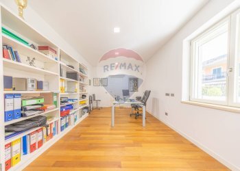 Ufficio - Villa via di torre gaia
 
37/A, Roma - foto 26