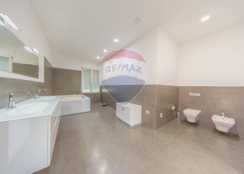 Bagno - Villa via di torre gaia
 
37/A, Roma - foto 30