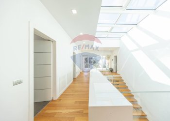 Hall / corridoio - Villa via di torre gaia
 
37/A, Roma - foto 35