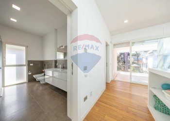 Hall / corridoio - Villa via di torre gaia
 
37/A, Roma - foto 38