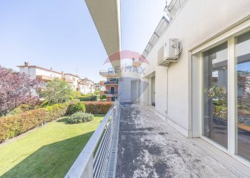 Balcone - Villa via di torre gaia
 
37/A, Roma - foto 44