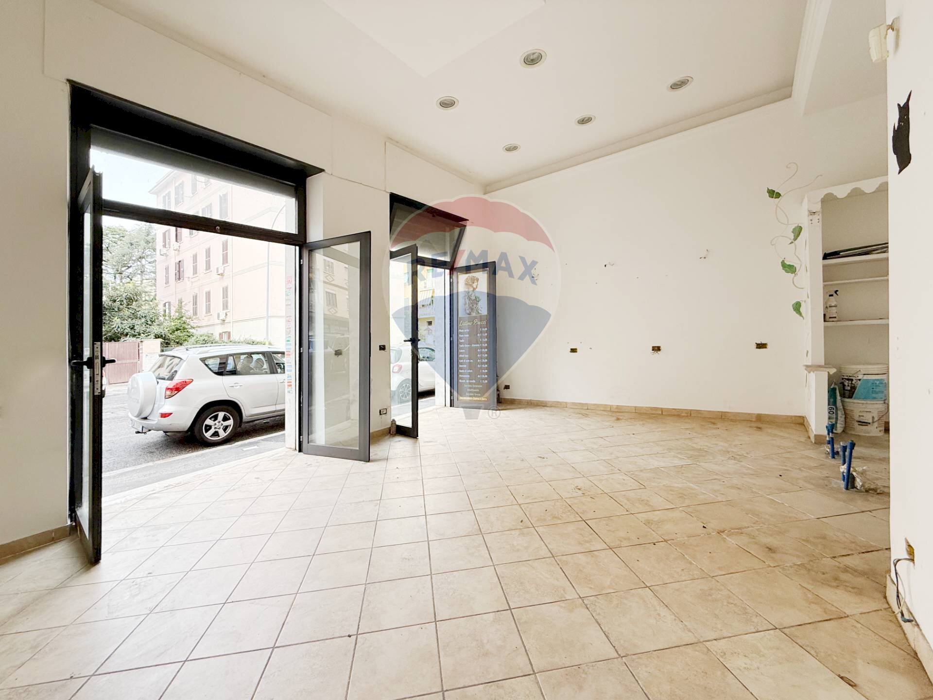 Stanza vuota - Shop Via delle Giunchiglie
 
36, Roma - photo 1