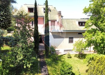 Casa all\'aperto - Villa Via trotula  de ruggiero
 
146, Roma - foto 14