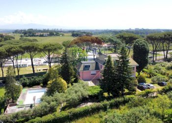 Edificio all\'aperto - Villa Via trotula  de ruggiero
 
146, Roma - foto 39