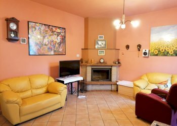 Foto 1 - Villa Ospedale Fossombrone, Fossombrone - foto 1