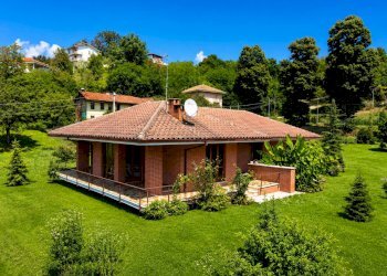 Foto 1 - Villa via Fonte Solforosa
 
38, Montafia - photo 1