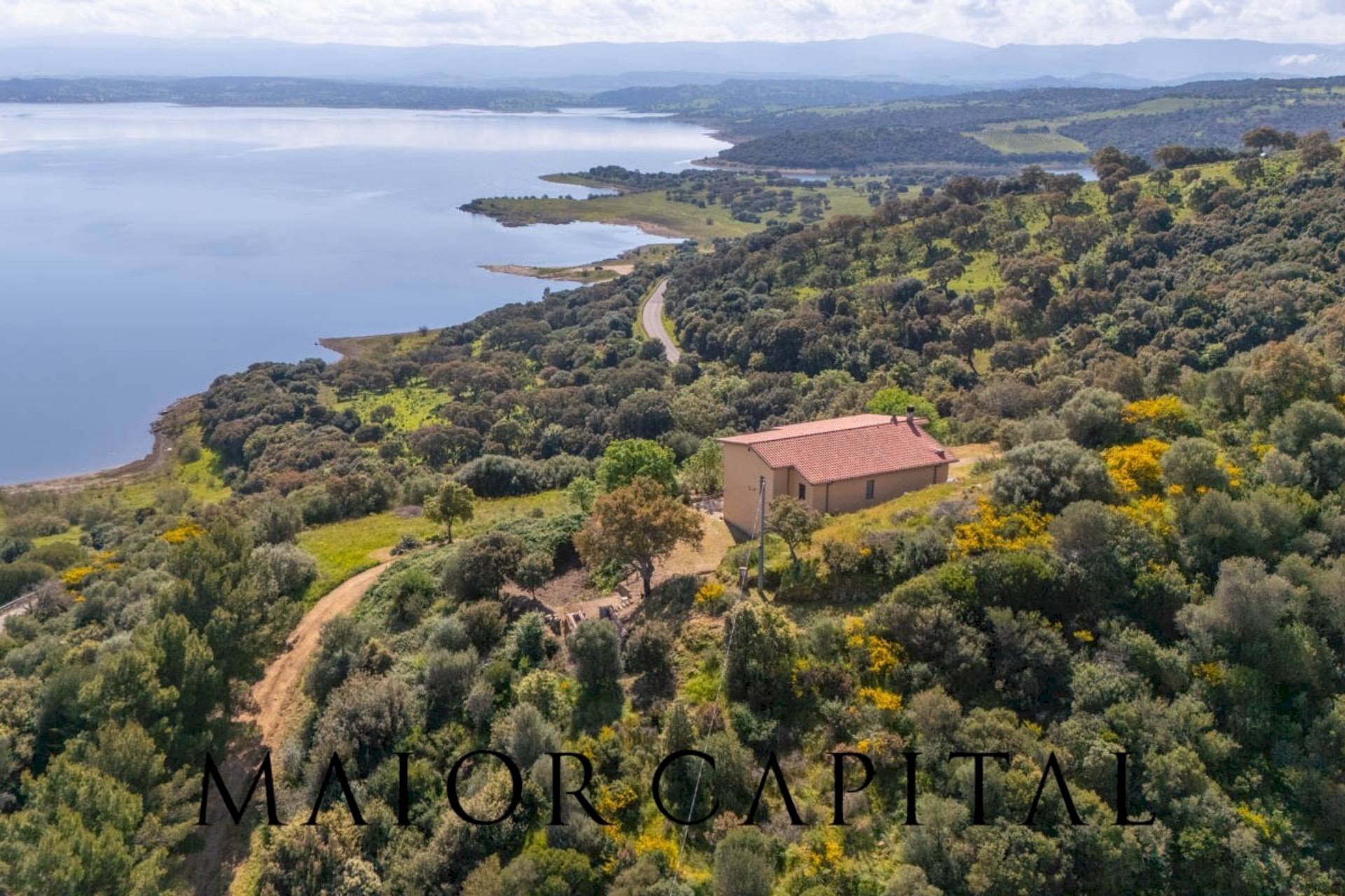 Foto 2 - Villa Strada Provinciale 2, Tula
 
snc, Tula - foto 2