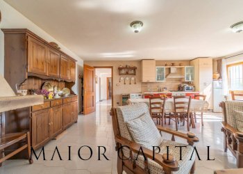 Foto 26 - Villa Strada Provinciale 2, Tula
 
snc, Tula - foto 26