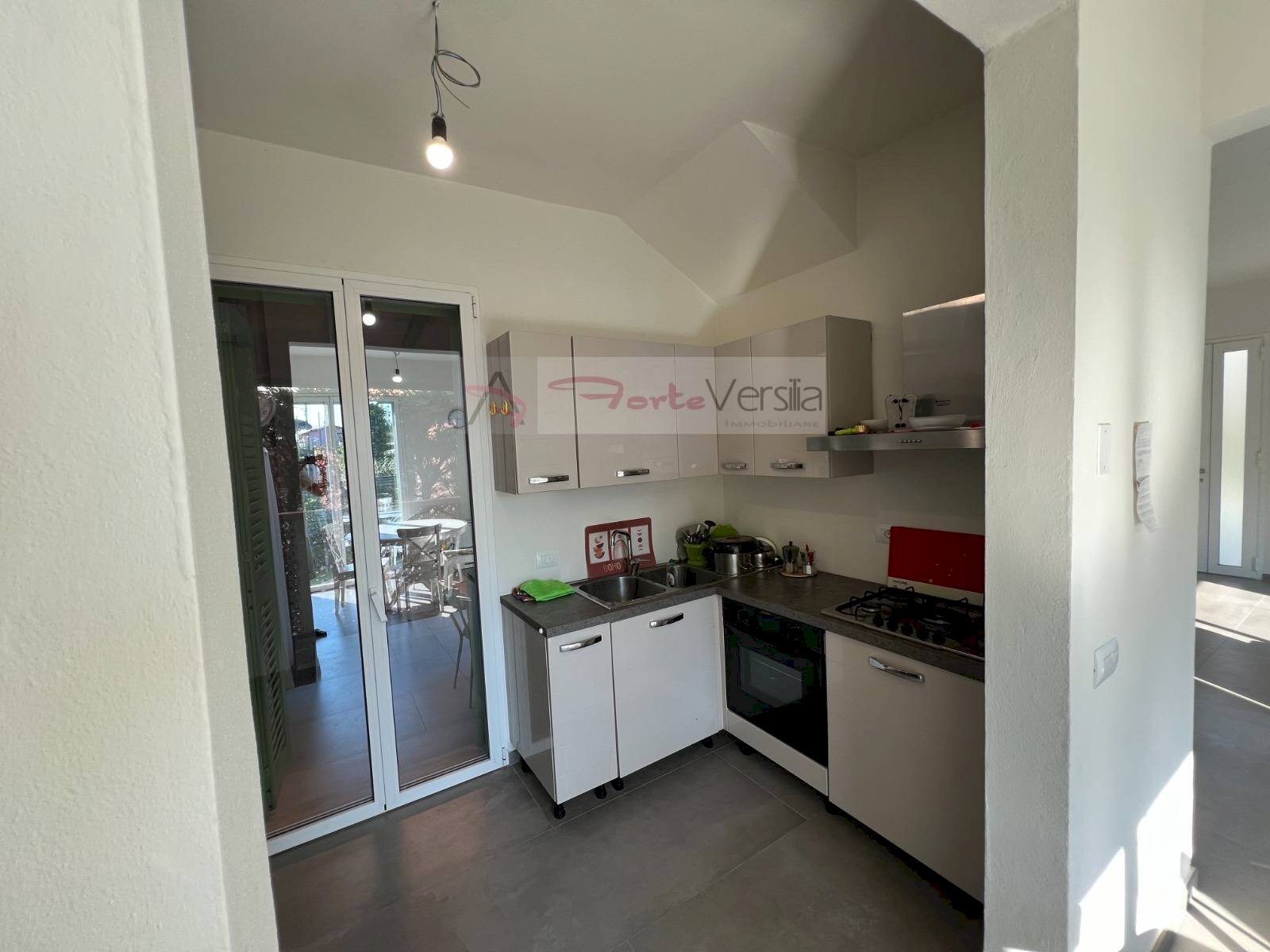 Cucina - Casa semi indipendente Pietrasanta - foto 2