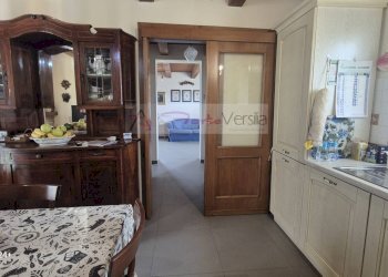 Scorcio ingresso dalla cucina - Villa Montignoso - foto 13