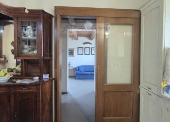 Scorcio soggiorno-cucina - Villa Montignoso - foto 18