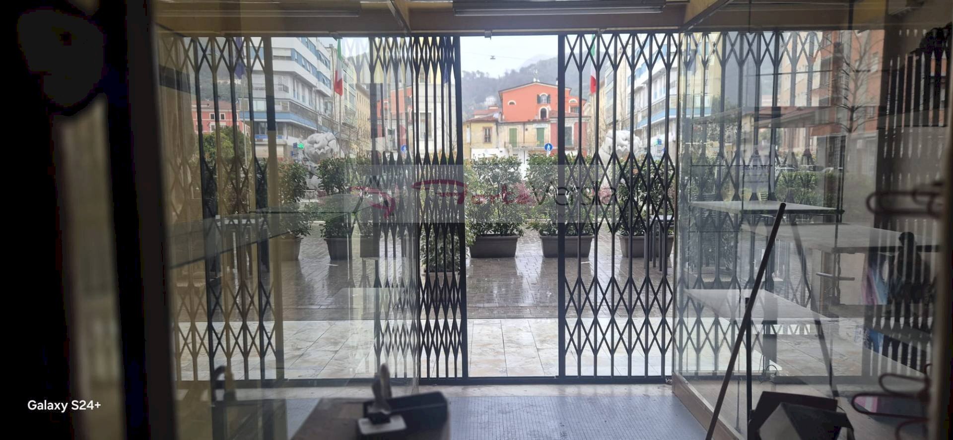 Vetrina - Office Massa - photo 3