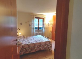 Camera piano terra - Villa Aulla - foto 13