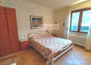 Camera piano terra - Villa Aulla - foto 14