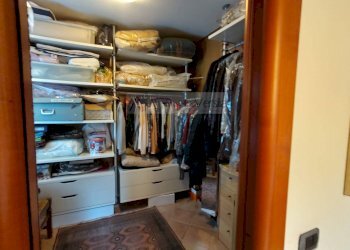 Cabina Armadio - Villa Aulla - foto 16