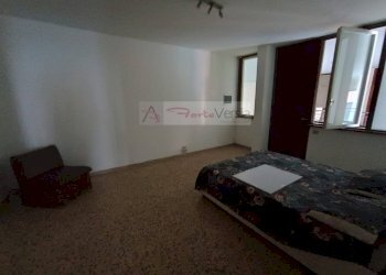 Camera matrimoniale - Trilocale Massa - foto 7