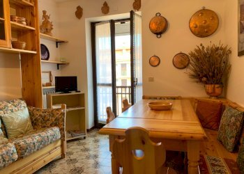 salotto - Bilocale Via S. Anna, Roburent - foto 1