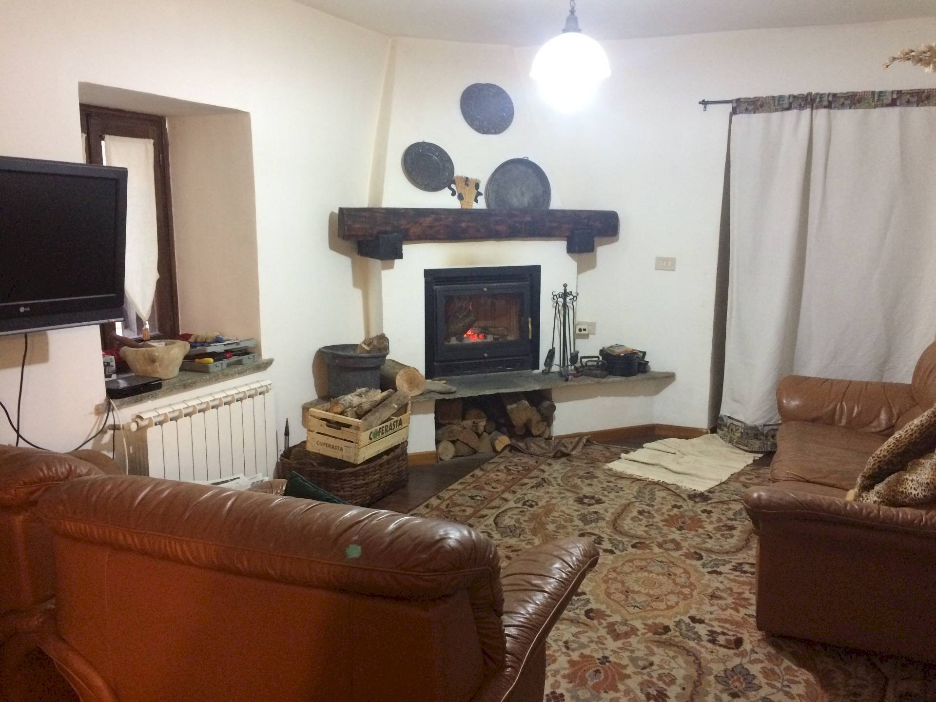 salotto - Casa semi indipendente Via Delle Manere
 
11, Roburent - foto 1