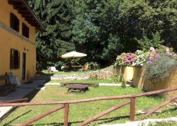 giardino 3 - Casa semi indipendente Via Delle Manere
 
11, Roburent - foto 8