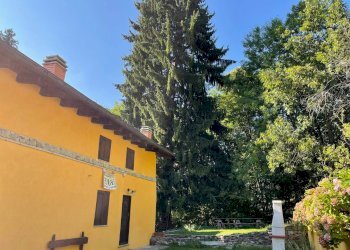 giardino - Casa semi indipendente Via Delle Manere
 
11, Roburent - foto 19