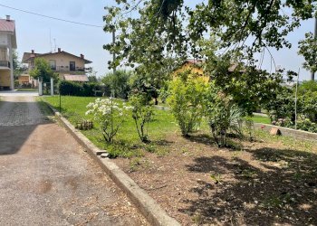 esterno - Appartamento Località Casseneto
 
12, Lesegno - foto 28