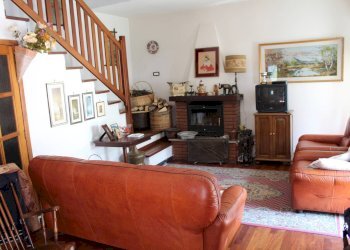 salone 1 - Semi-detached house Via delle Manere
 
10, Roburent - photo 3