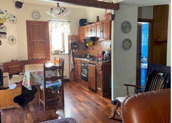 salone - Semi-detached house Via delle Manere
 
10, Roburent - photo 4