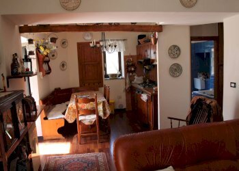 salone 1 - Semi-detached house Via delle Manere
 
10, Roburent - photo 10