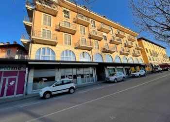 esterno - Trilocale Piazza Ellero
 
60, Mondovì - foto 19