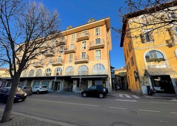 esterno - Trilocale Piazza Ellero
 
60, Mondovì - foto 21