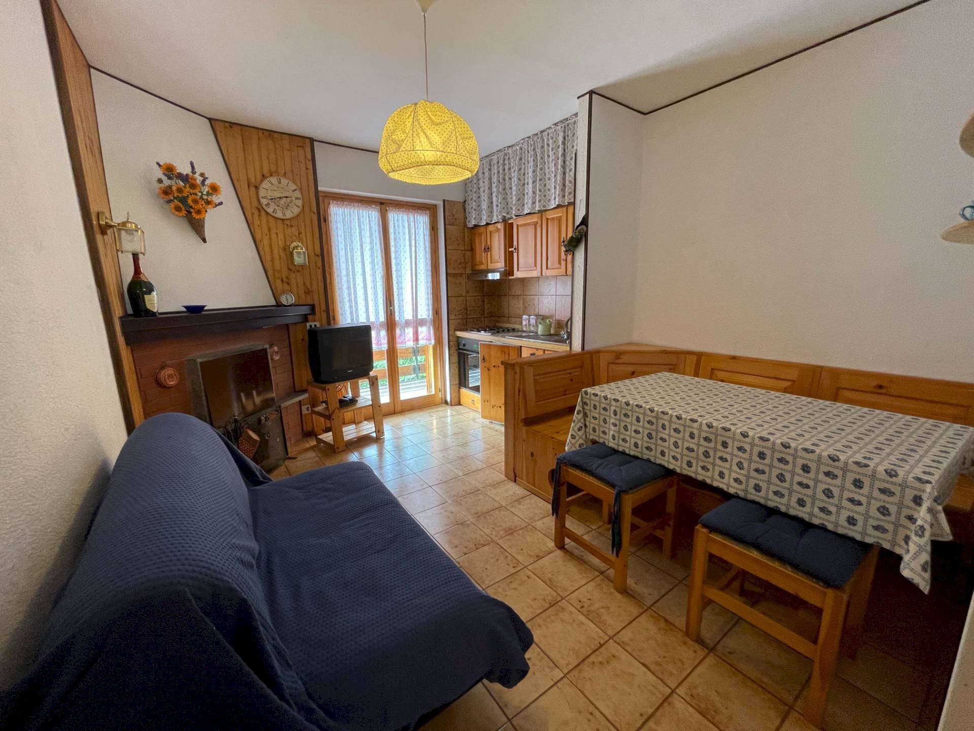 soggiorno - Two-room apartment Via Giangirone
 
52, Roburent - photo 2