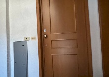 ingresso - Appartamento via Giangirone
 
30, Roburent - foto 19