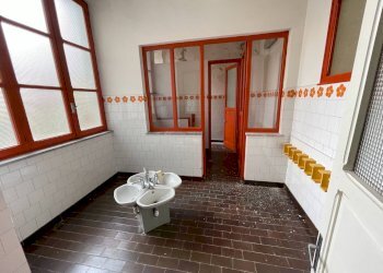servizi e bagni - Casa indipendente via san Francesco D'Assisi
 
2, Mondovì - foto 9