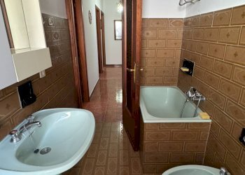 bagno - Three-room apartment Via Sant'Anna, Roburent - photo 10