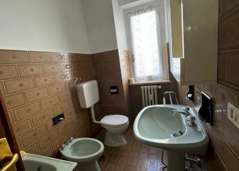 bagno - Three-room apartment Via Sant'Anna, Roburent - photo 11